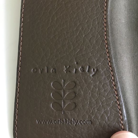 Orla Kiely iPhone 5 portfolio case - Picture 3 of 4